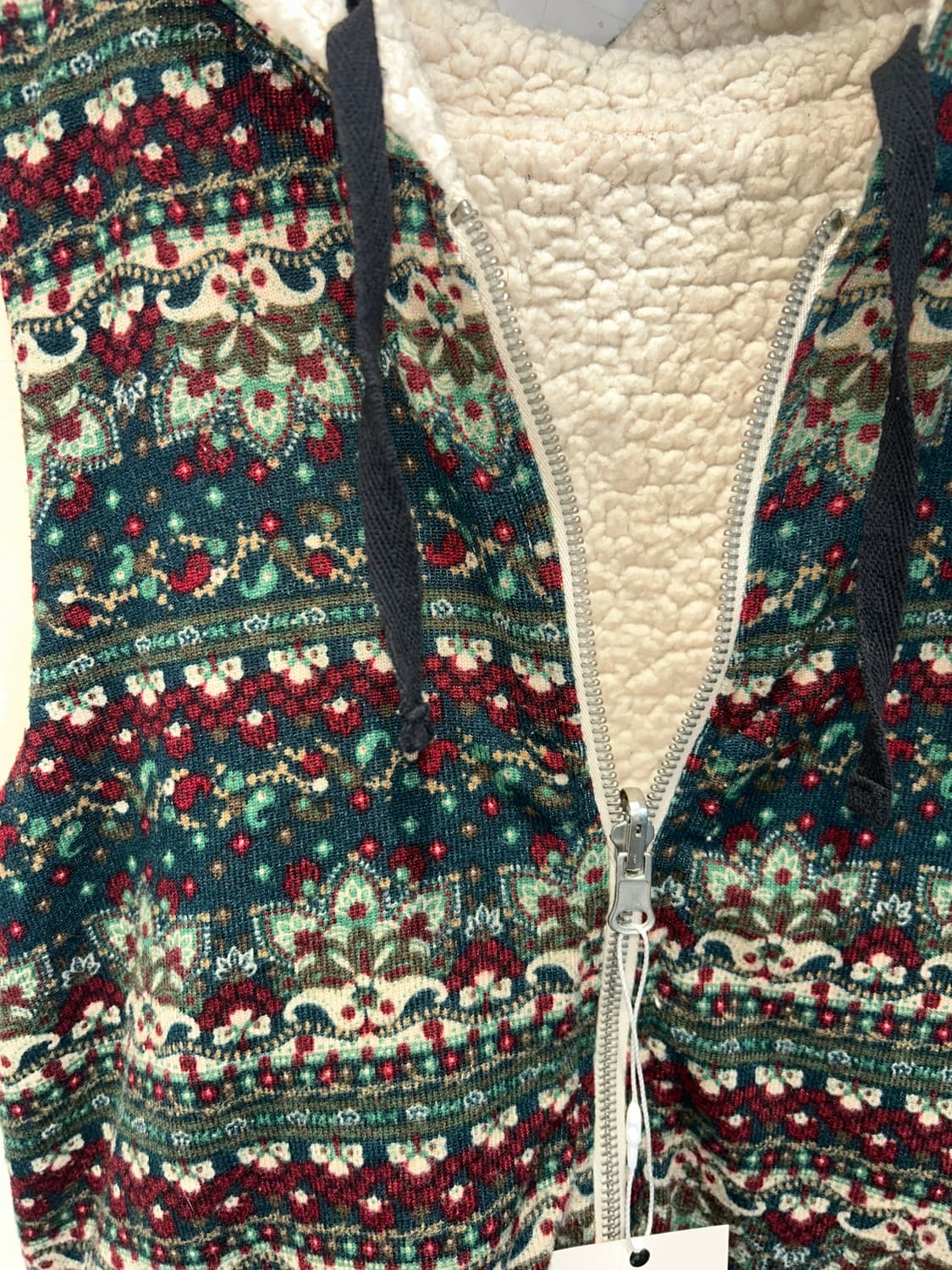 노르딕 플로럴 후드 집업 베스트 상품이미지3