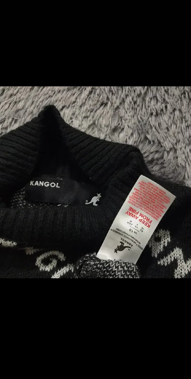 [[L+, A급, 공용]# 캉골(KANGOL) 오버핏 올로고 반목업 니트 상품이미지5