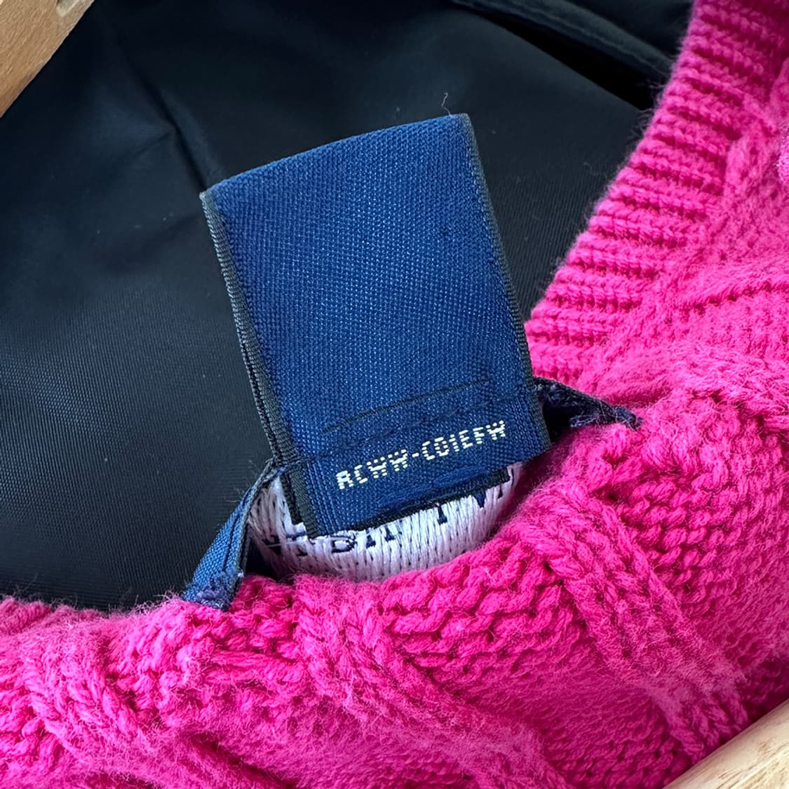 폴로 랄프로렌 여성 헨리넥 케이블 니트 꽈배기 스웨터 핑크 상품이미지7