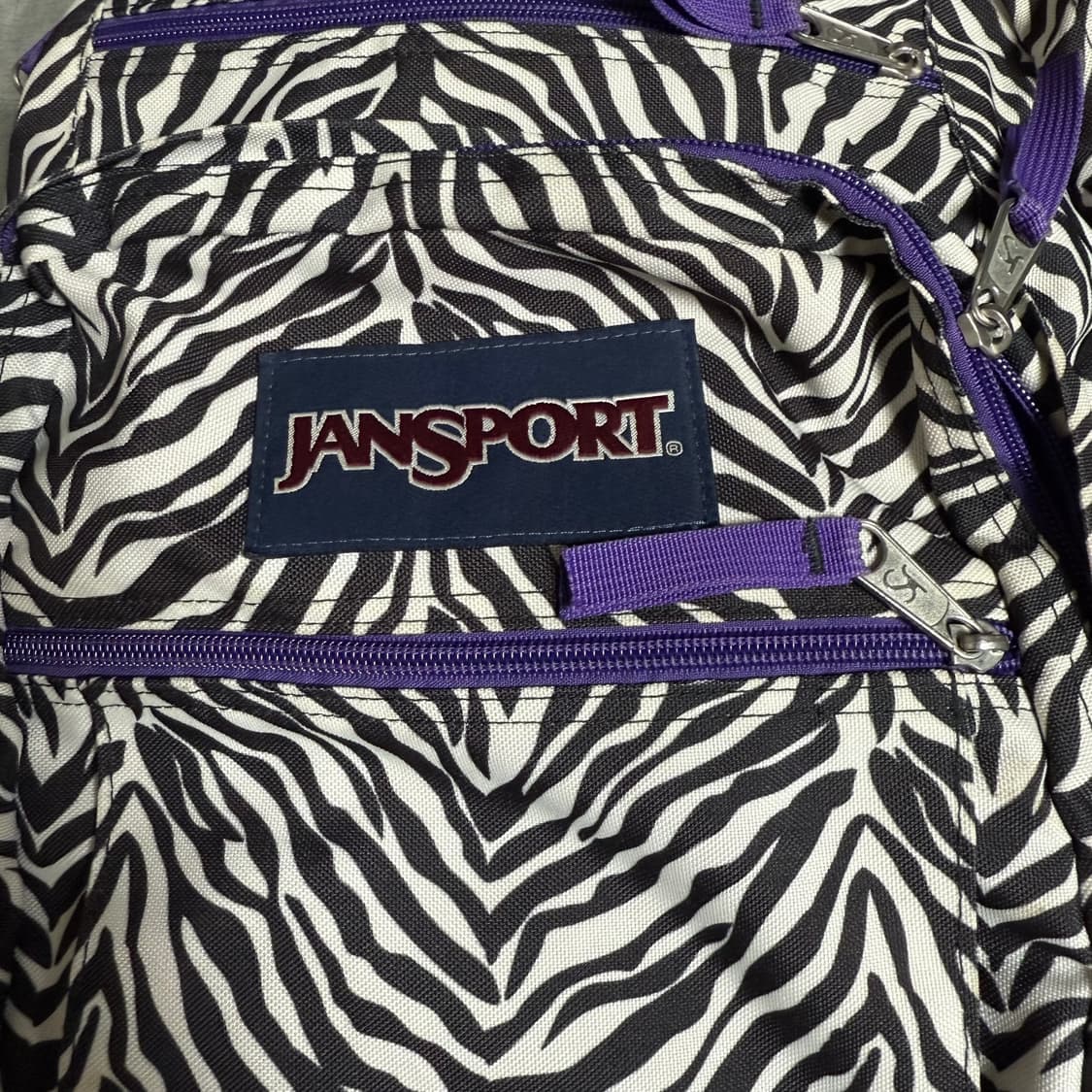 잔스포츠 지브라 패턴 백팩 상품이미지2