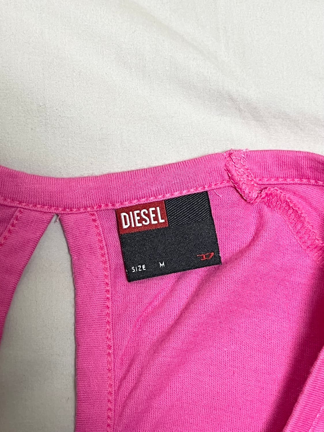 DIESEL 핑크 M사이즈 보우트넥 롱슬리브  상품이미지3