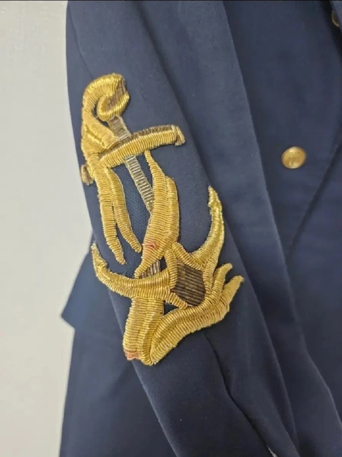 톰브라운 앵커자수 금장코트(1/간지끝판왕/매장정품) 상품이미지3