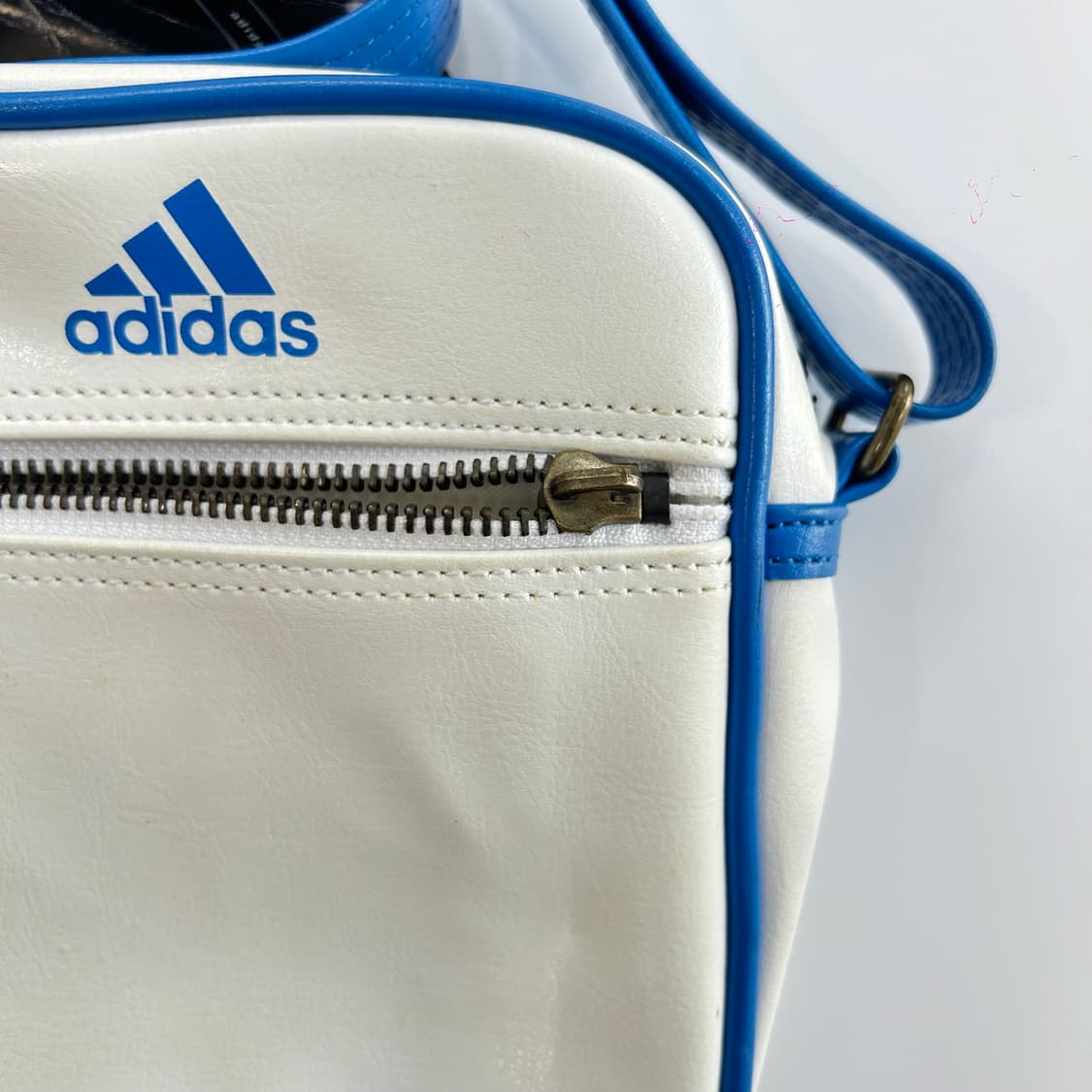 Adidas 아디다스 블루 화이트 배색 미니 크로스백 상품이미지7