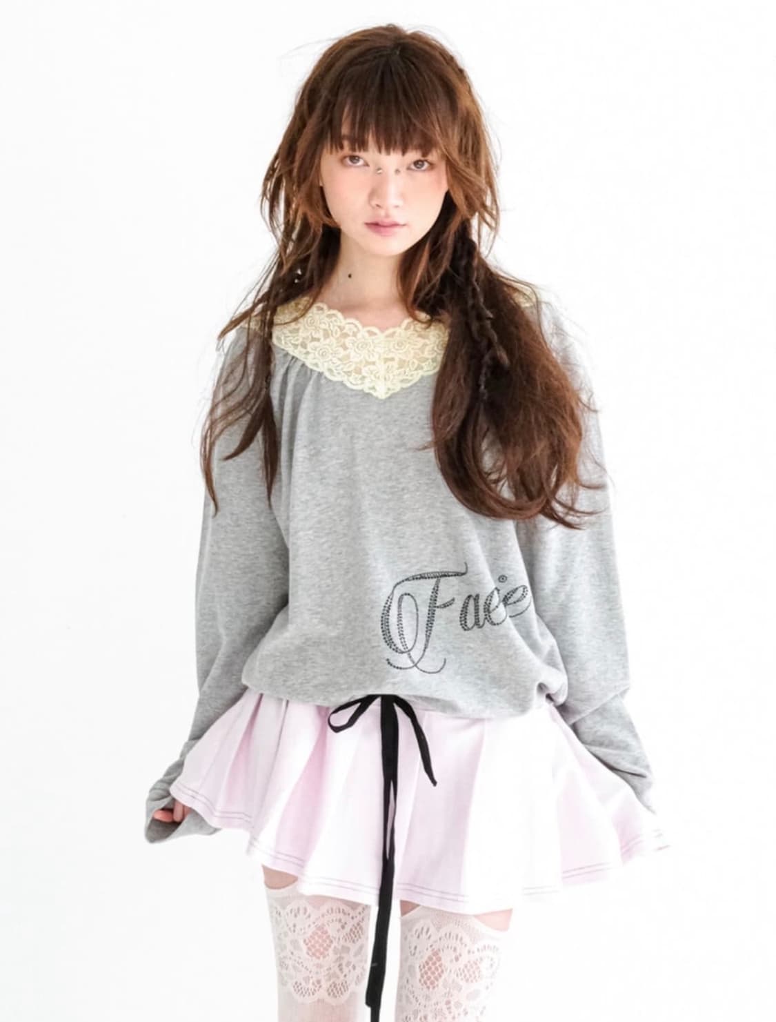 구해요) 샵페어리 lace v neck pleats dress  상품이미지1