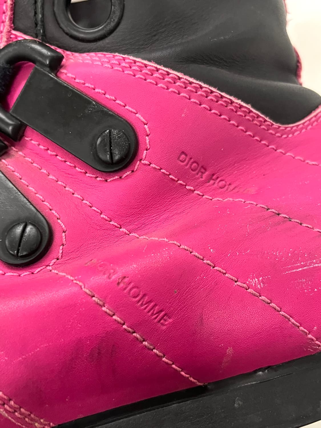 디올 옴므 크리스 반 아쉐 레더 하이탑 스니커즈 상품이미지4