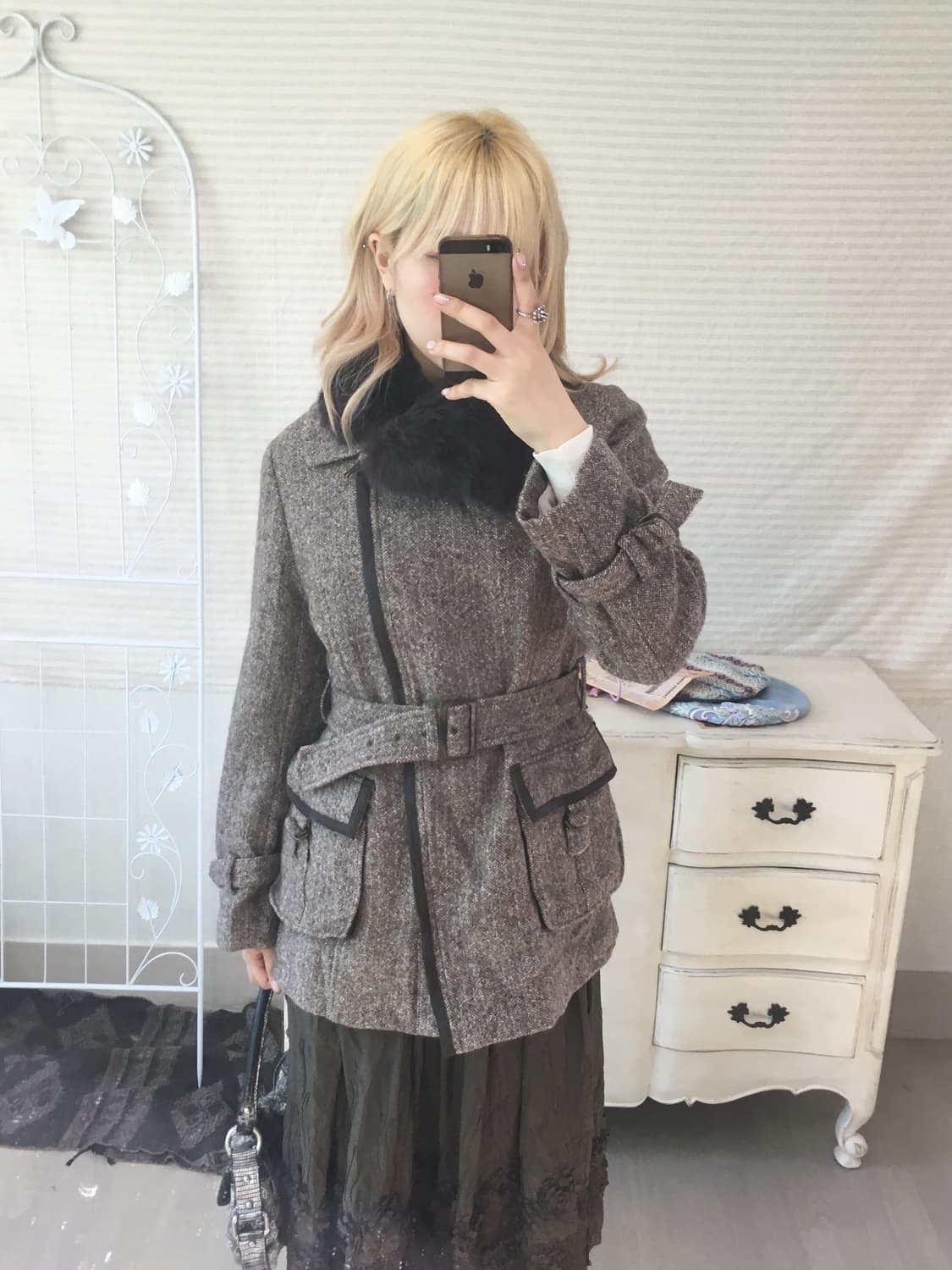  brown herringbone furcollar belted coat 상품이미지1