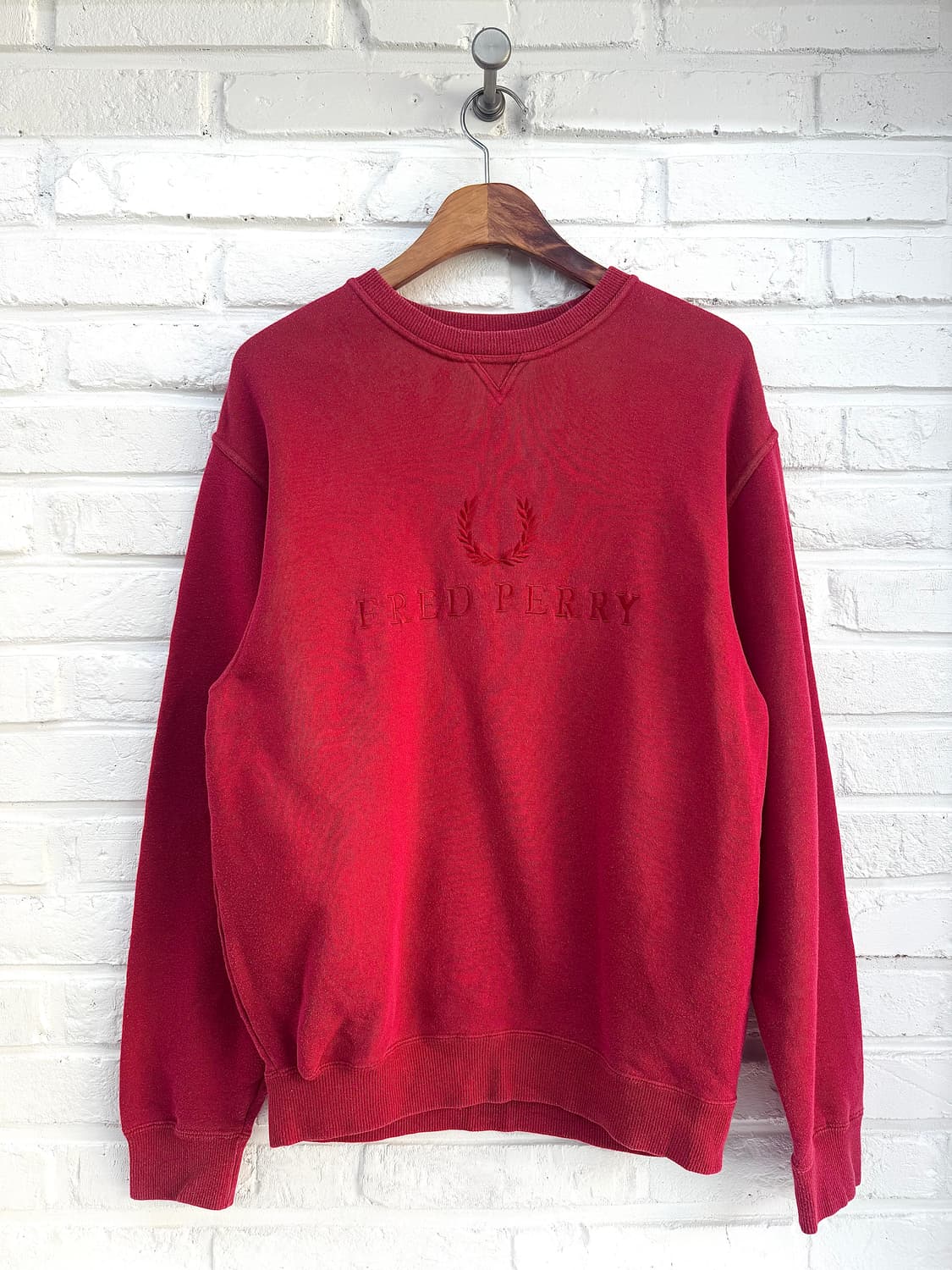 Fred perry 레드 스웻셔츠 상품이미지3