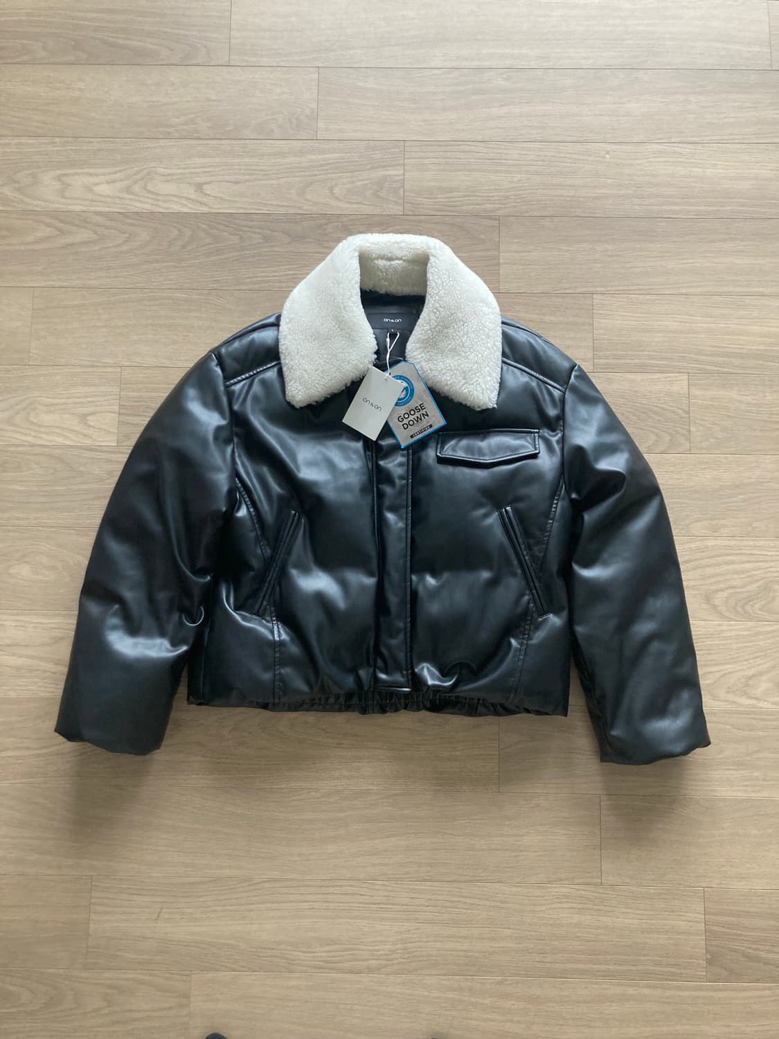 온앤온 퍼카라 레더 구스다운 블랙 상품이미지5