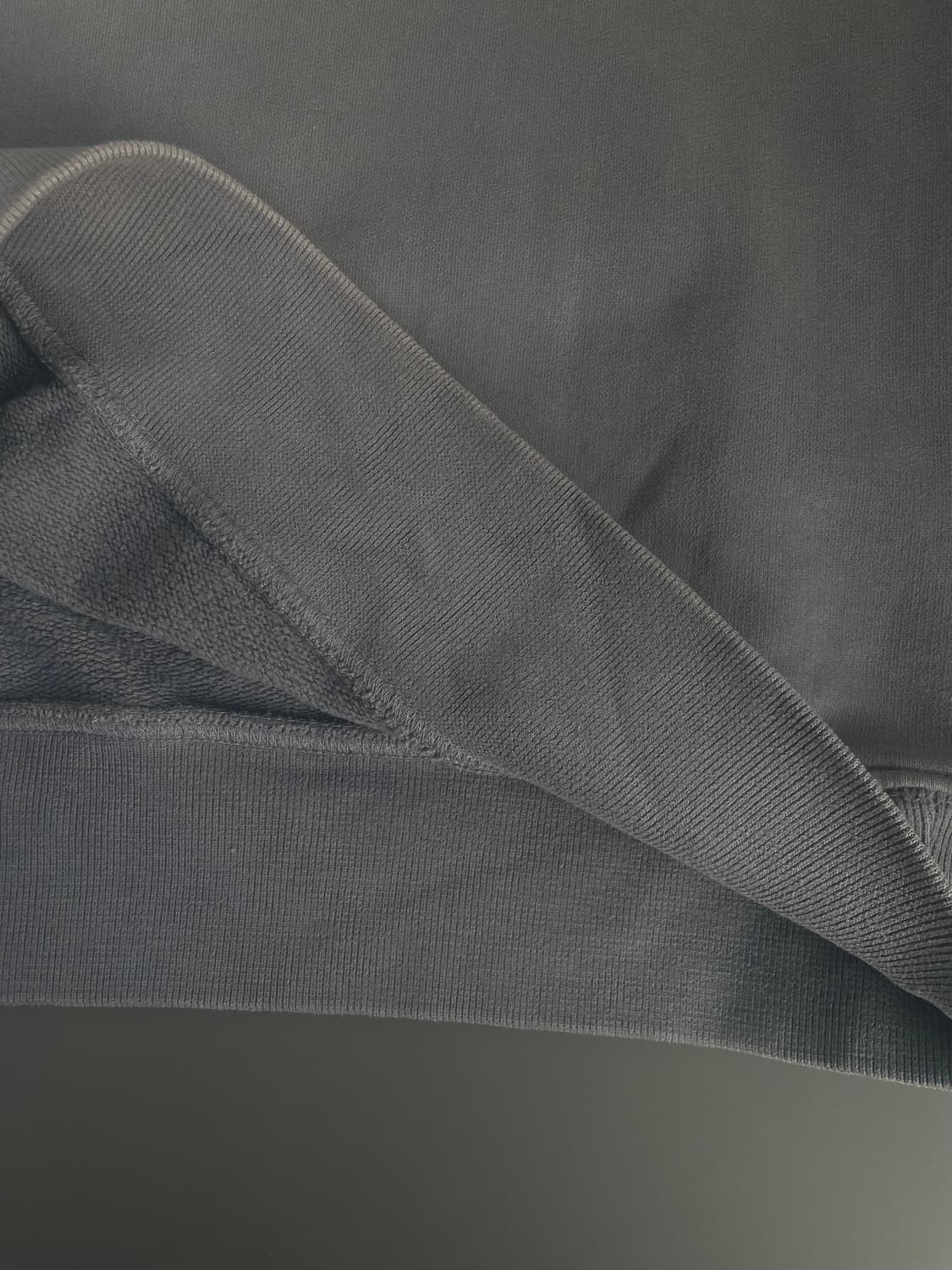 [L] 스톤 아일랜드 자수 와펜 맨투맨 상품이미지7