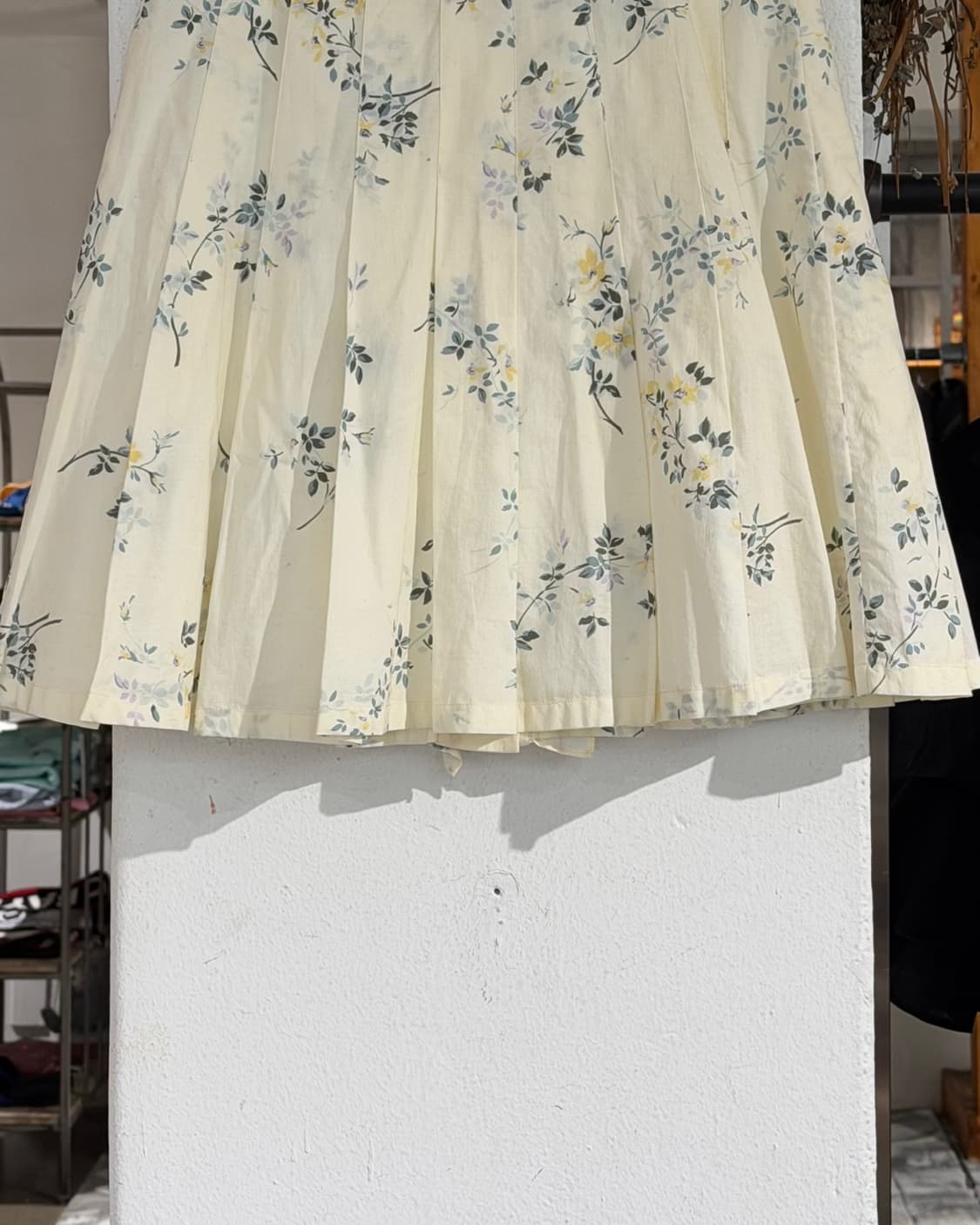 아페쎄 아이보리 플로럴 플리츠 프릴 미니 스커트 상품이미지6