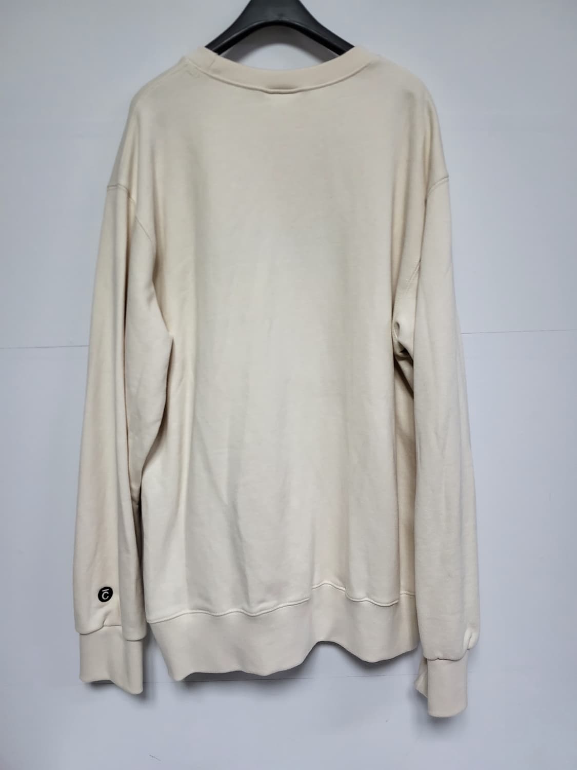 커버낫 어센틱 맨투맨 M 아이보리 미사용 상품이미지2