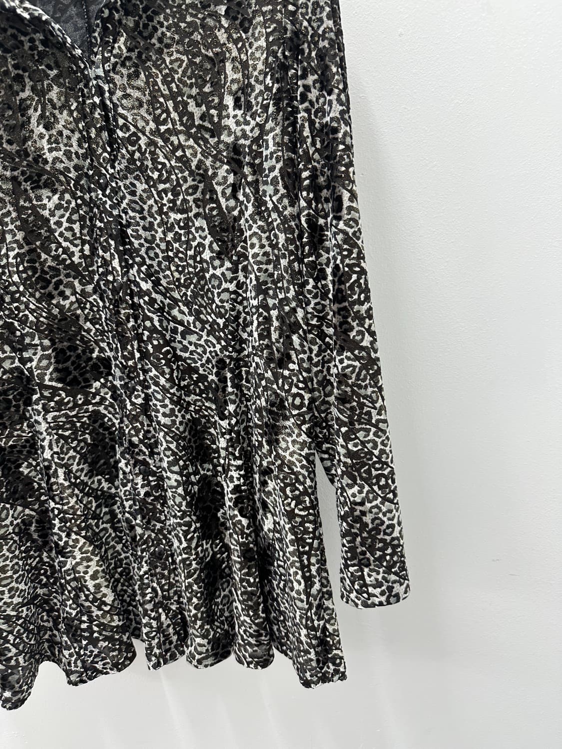 Vintage leopard glossy shirts 상품이미지6