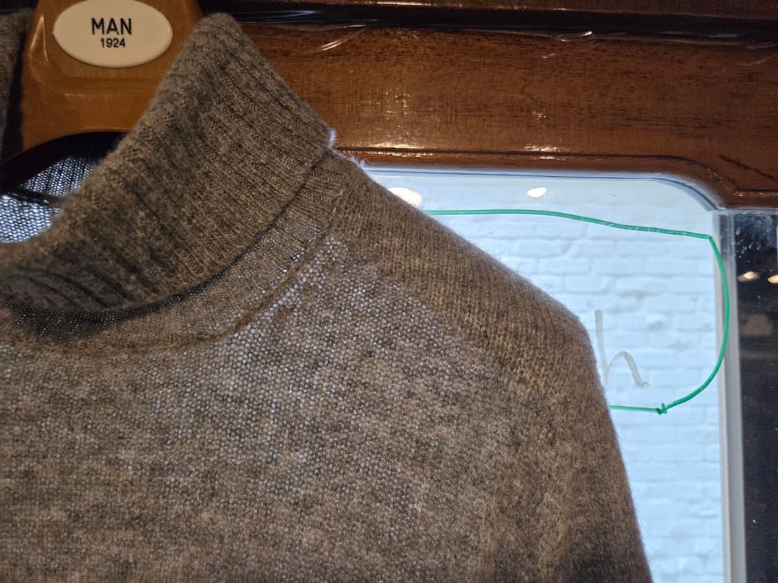 자노네 터틀넥 상품이미지7