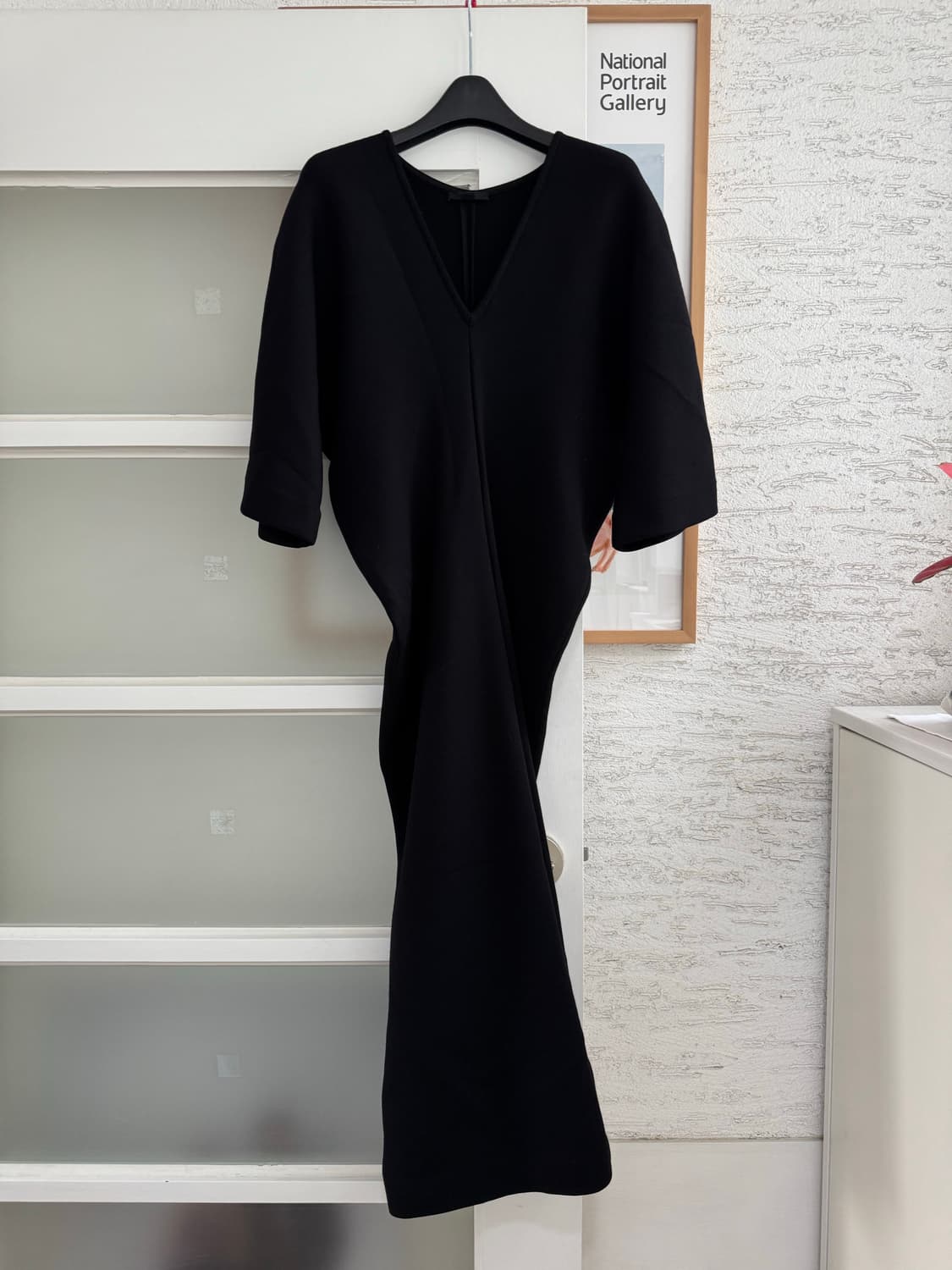 [COS] 코스 블랙 V넥 원피스 M 상품이미지1