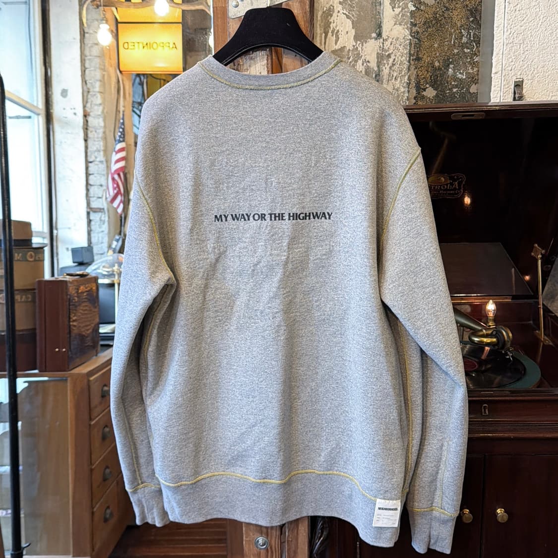 네이버후드 리버스 로고 스웻셔츠 상품이미지3