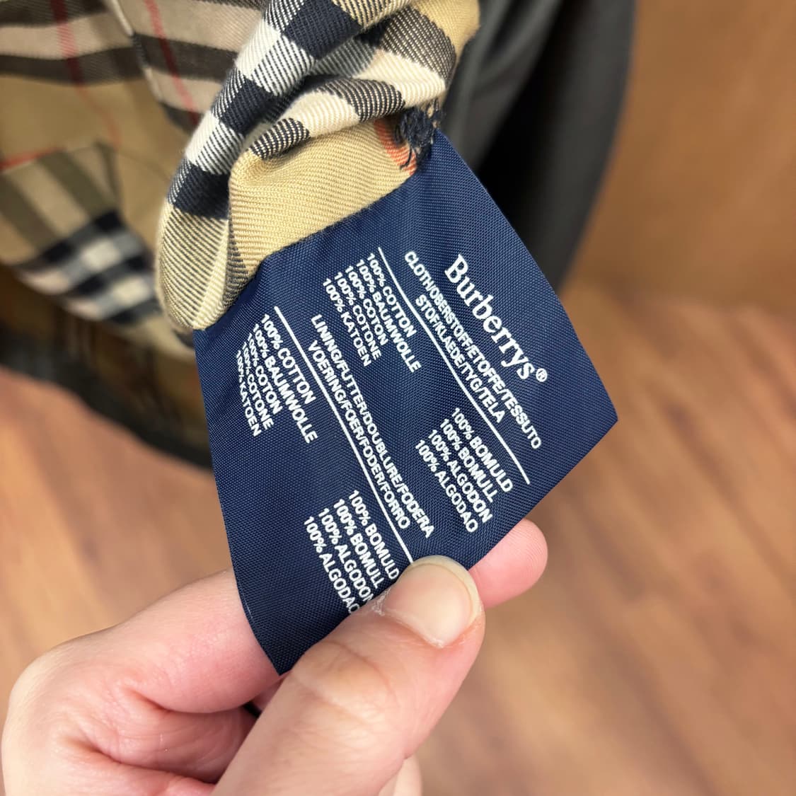 버버리 더블 브레스티드 트렌치 코트 허리 벨트 스트랩 디링 디테일 그레이 상품이미지8