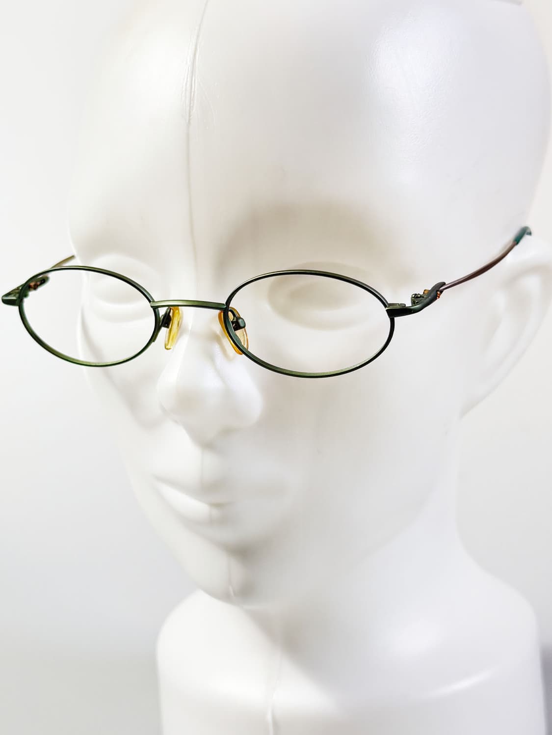 90s 올리브 그린 슬림 오벌 프레임 빈티지 안경 상품이미지8
