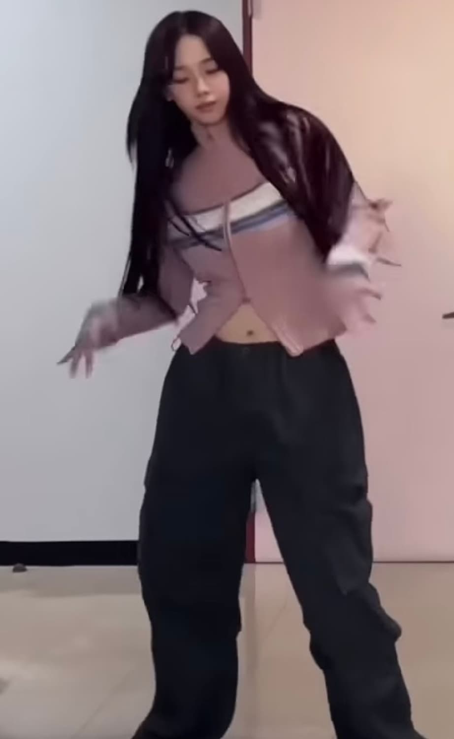 썬러브 스트라이프 집업 니트 가디건 핑크 상품이미지3