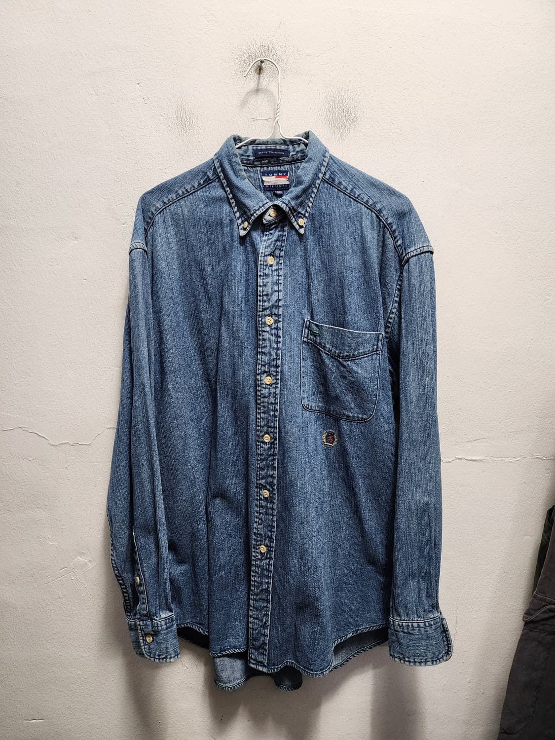 타미힐피거 올드스쿨 월계수 데님 셔츠 상품이미지1