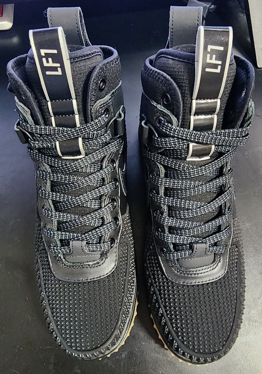 [255] 나이키 루나 포스1 덕부츠 블랙 팝니다 상품이미지3