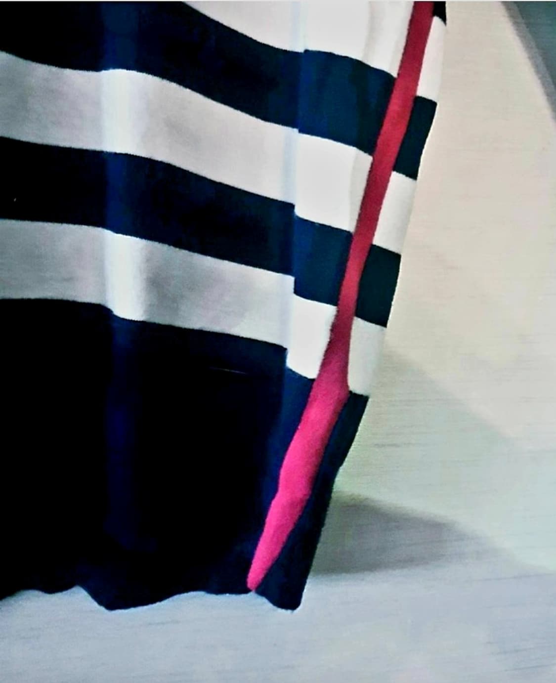 공용 택새 버버리 가벼운 니트 티셔츠  상품이미지4