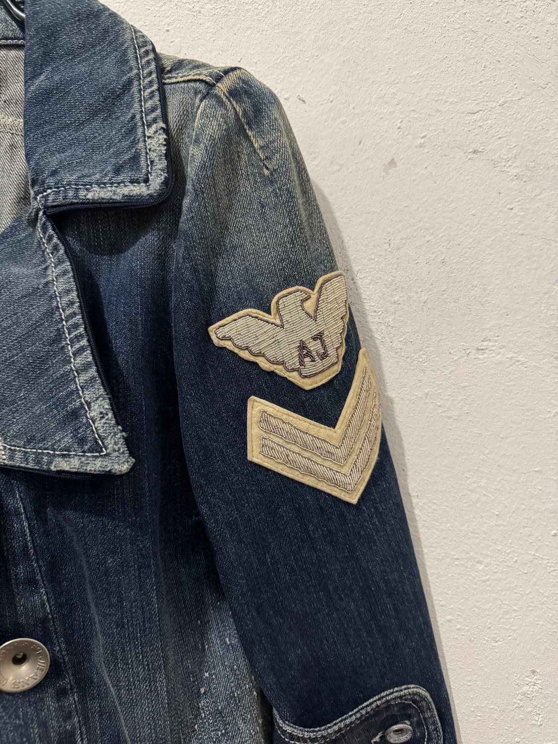 아르마니 진스 패치 데님 자켓 상품이미지3