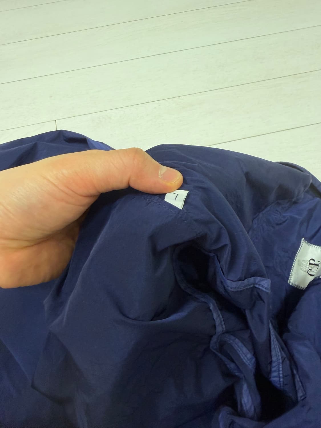 cp컴퍼니 크롬 자켓 L 사이즈   상태 9.0/10  색감이 실물이 진 상품이미지7