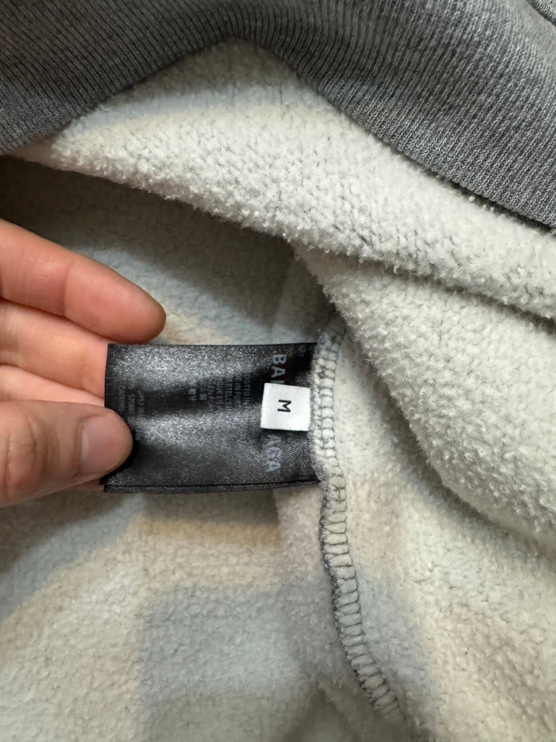 정품 발렌시아가 자수로고 맨투맨 상품이미지5