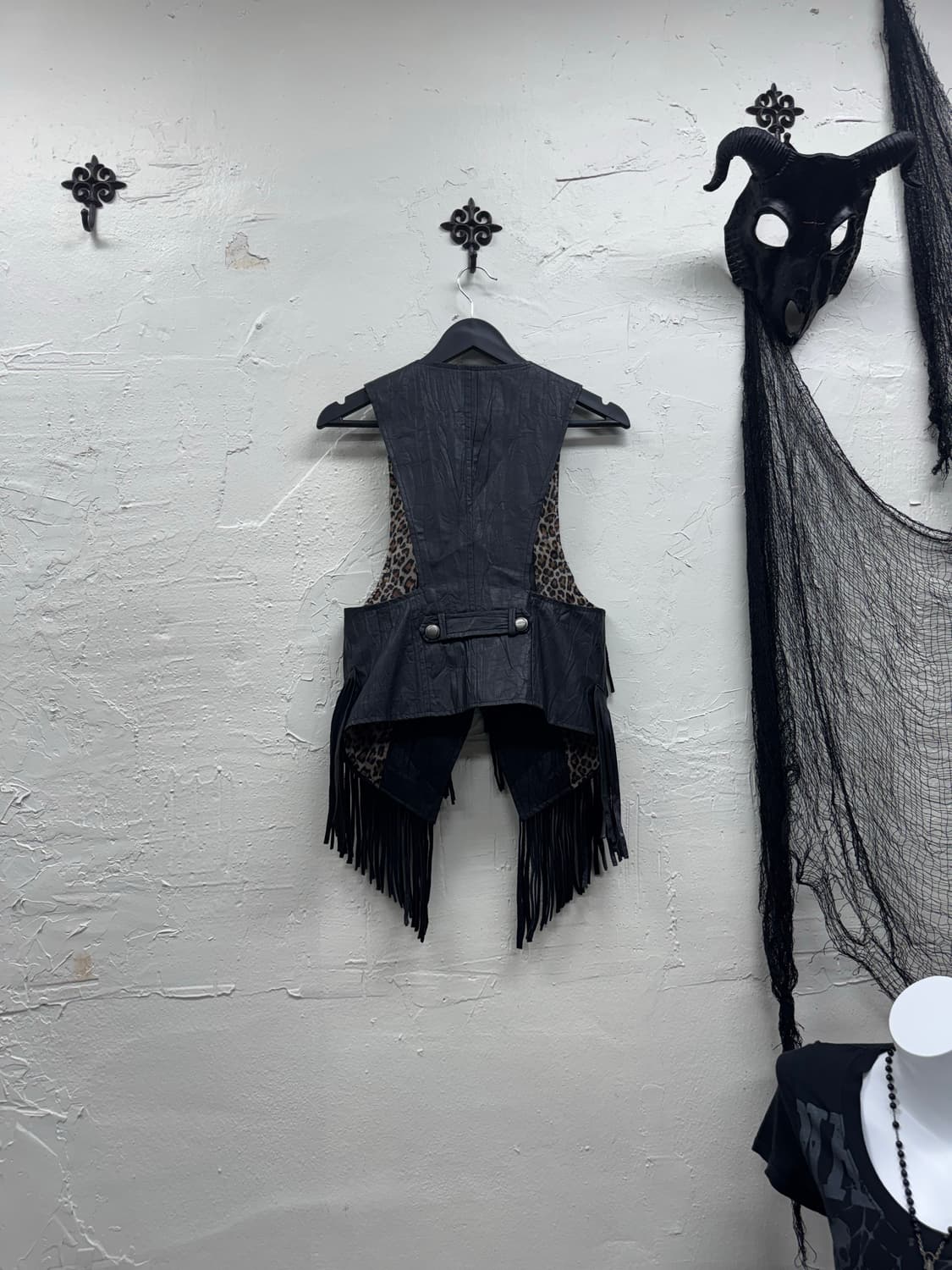 Unknown fringe leather western vest 상품이미지6