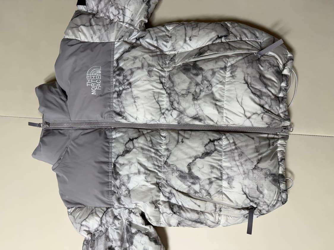 노스페이스 화이트 라벨 노벨티 눕시 다운 자켓 프린트 화이트 상품이미지2