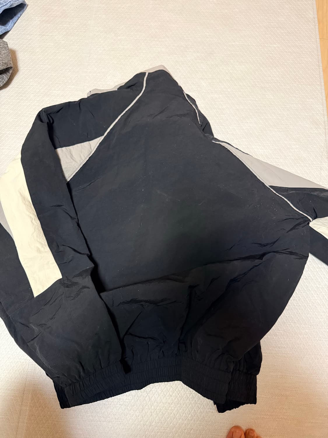 발렌시아가 바람막이 S 상품이미지7