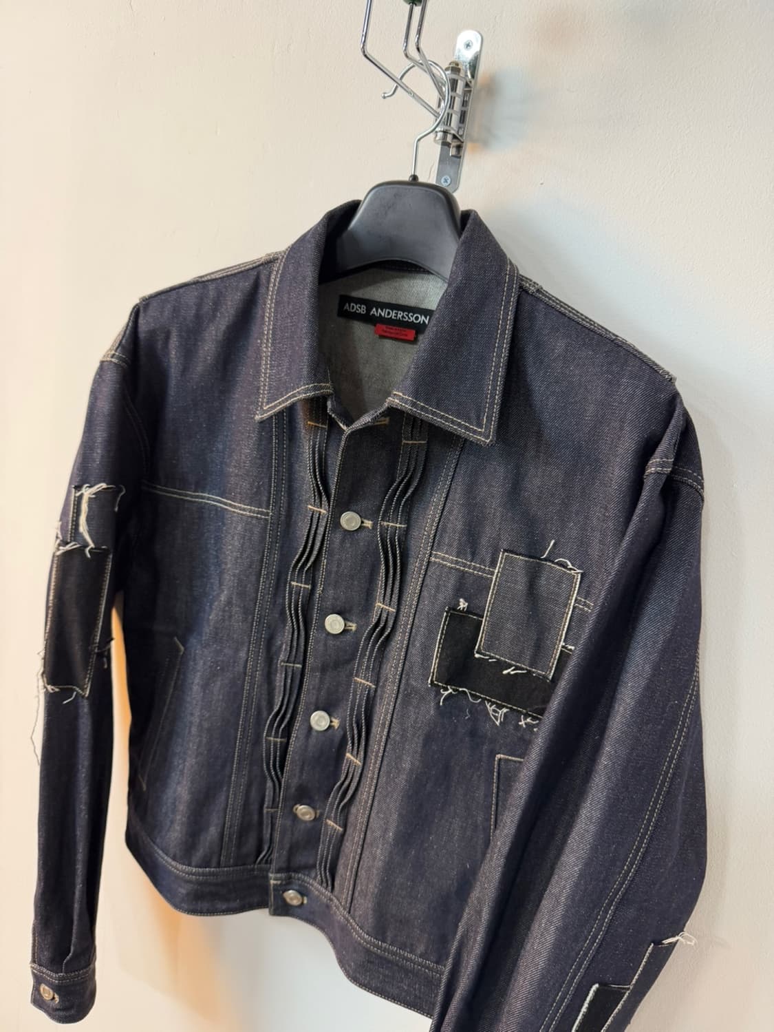 앤더슨 벨 패치워크 웨이브 턱 데님 자켓  상품이미지3