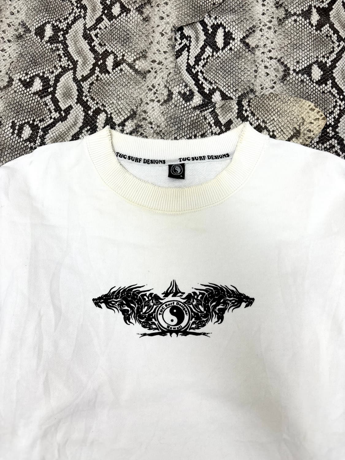 “T&C Surf” Dragon Print White Sleeve 상품이미지4