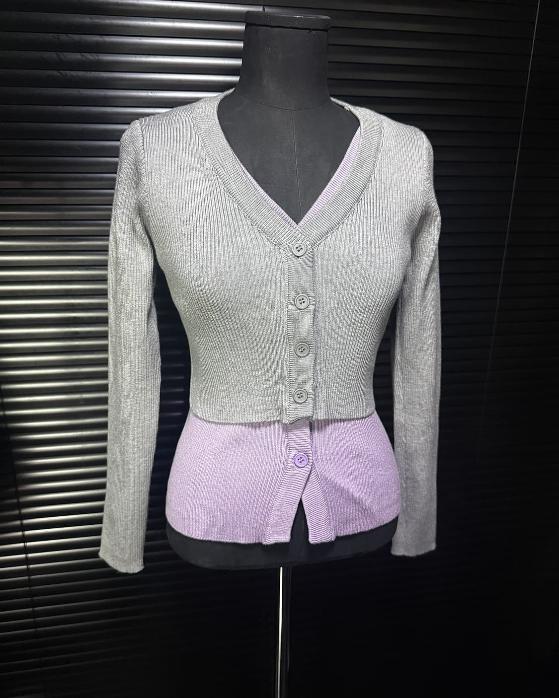 그레이 회색 연보라 배색 골지 니트 스웨터 더블 카라 가디건 갸루 로리  상품이미지2