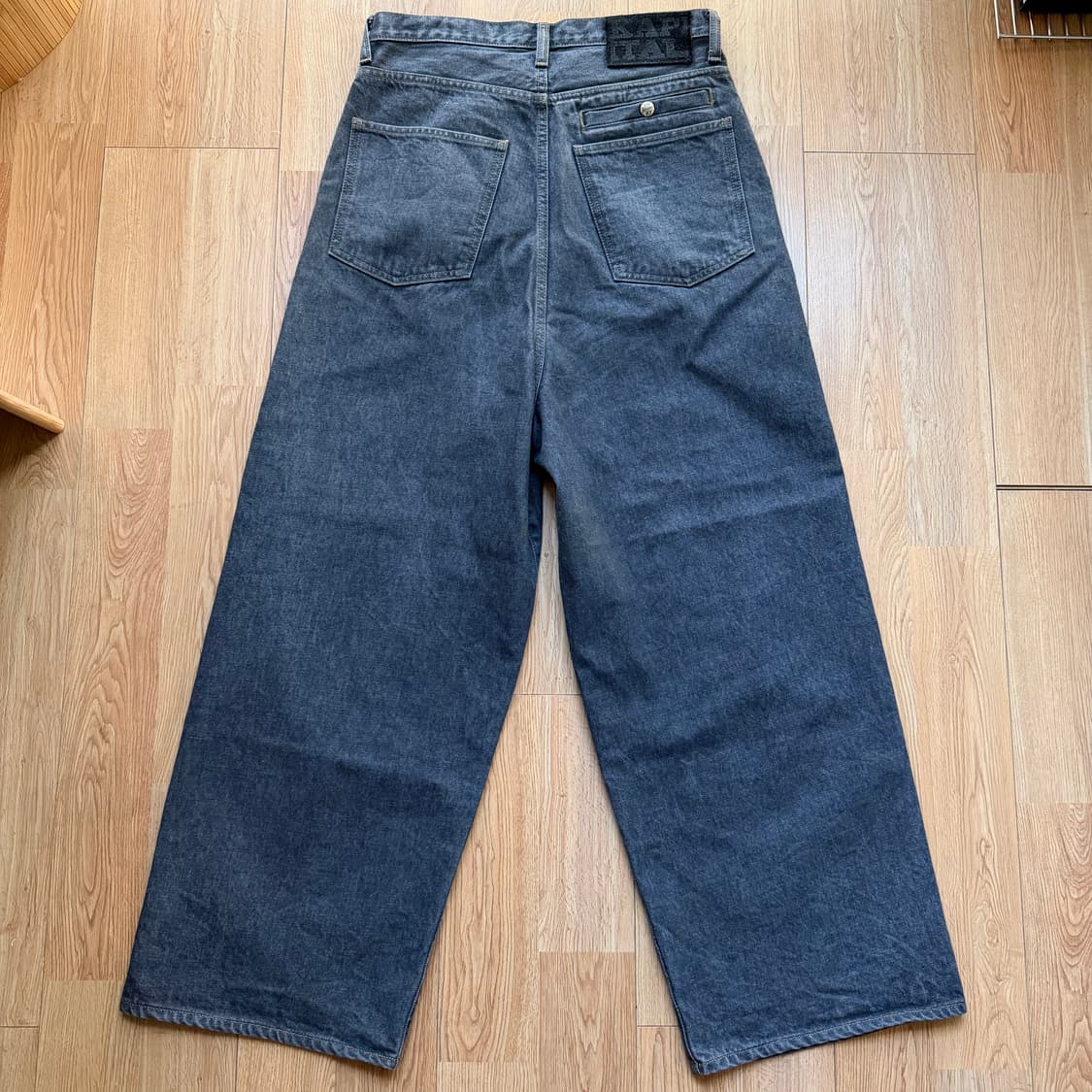 캐피탈 14oz 블랙x키나리 데님 포트 팬츠 상품이미지3