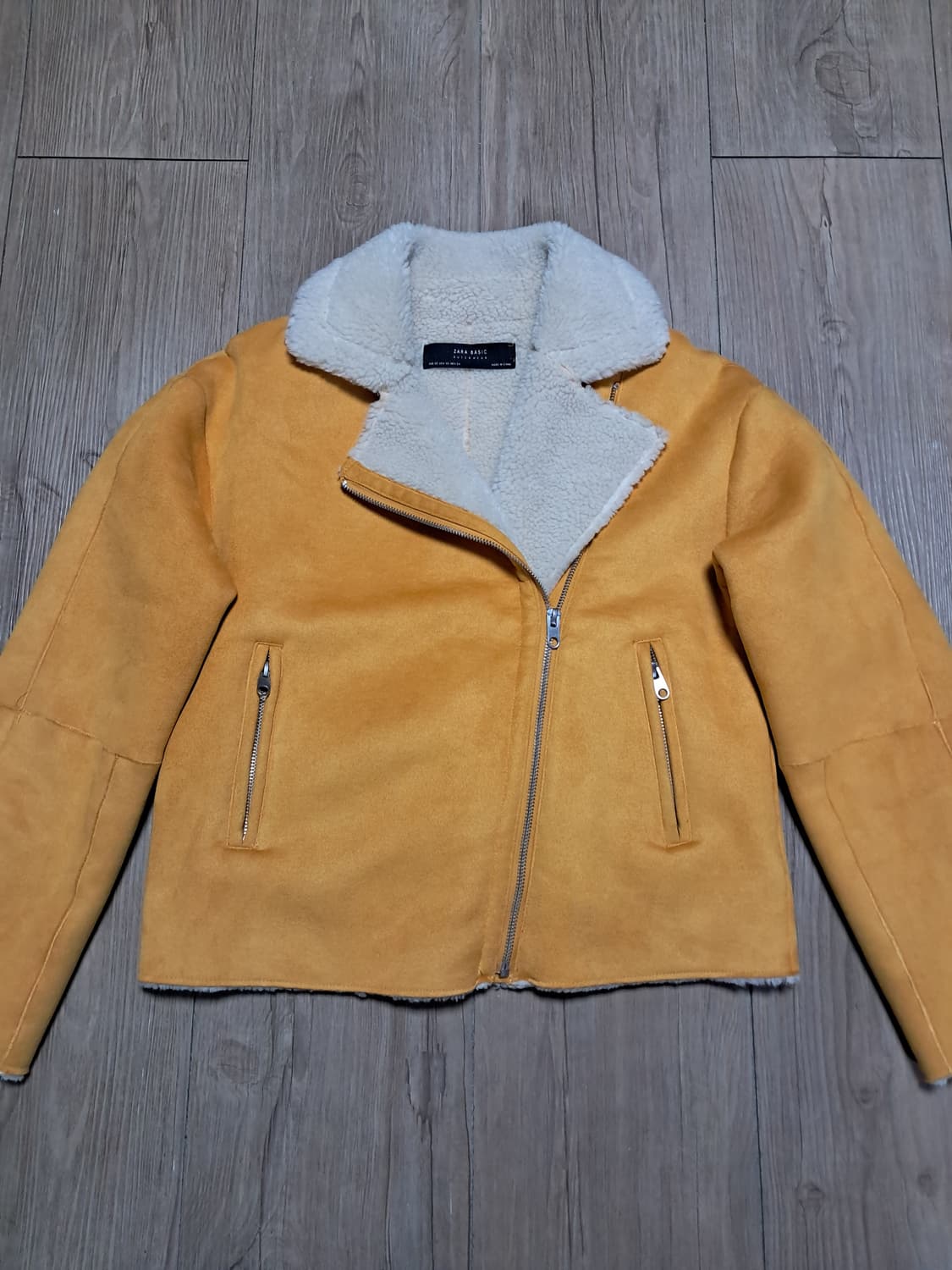 자라 무스탕 XS 상품이미지3