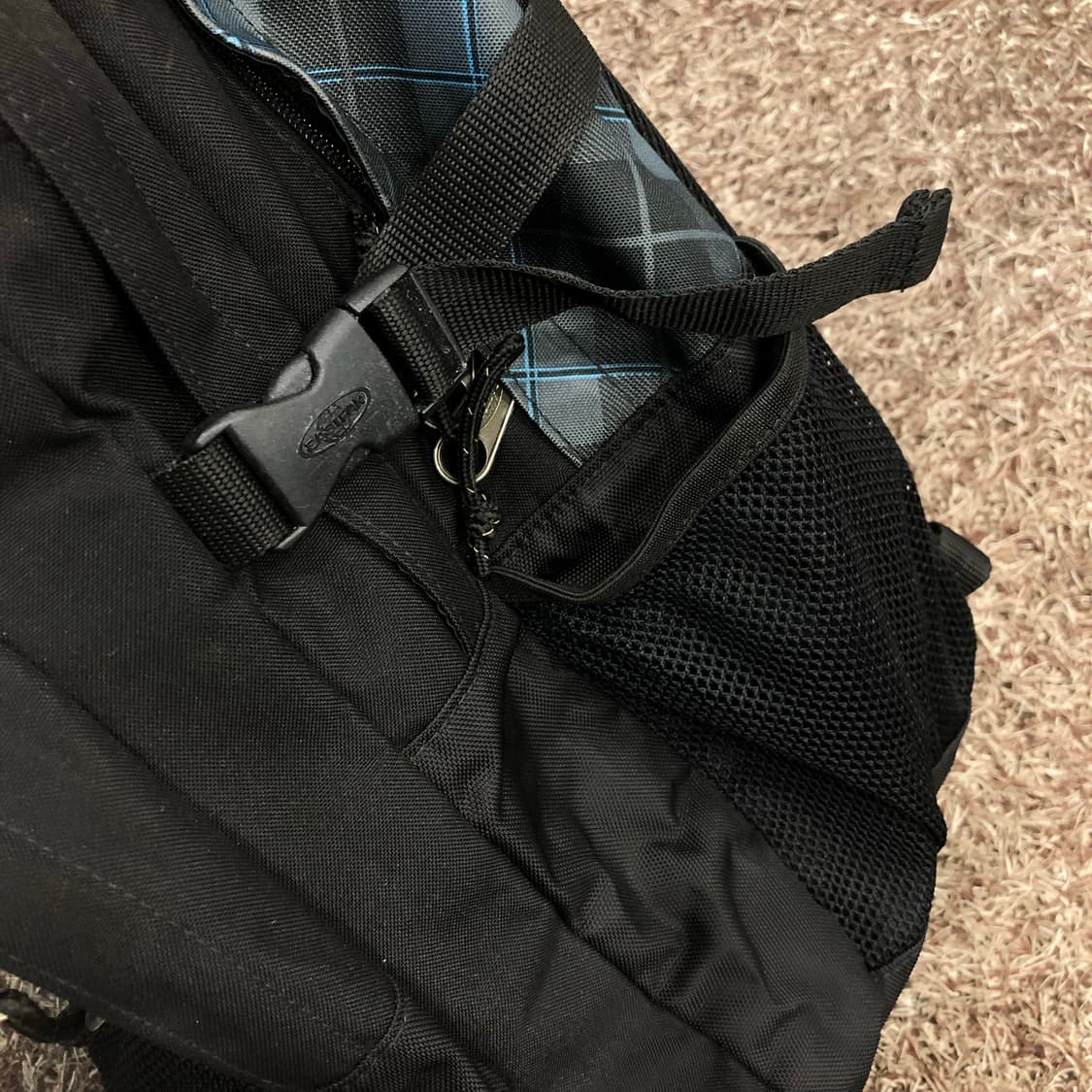 이스트팩 백팩 상품이미지3