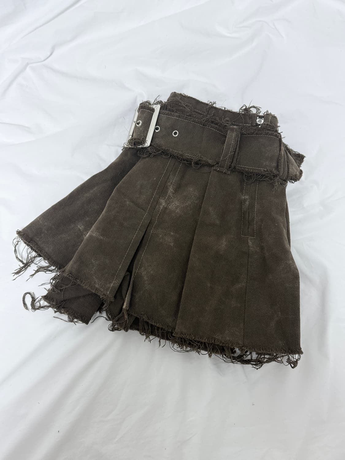 체리퀴리 벨트 플리츠 스커트 브라운 상품이미지3