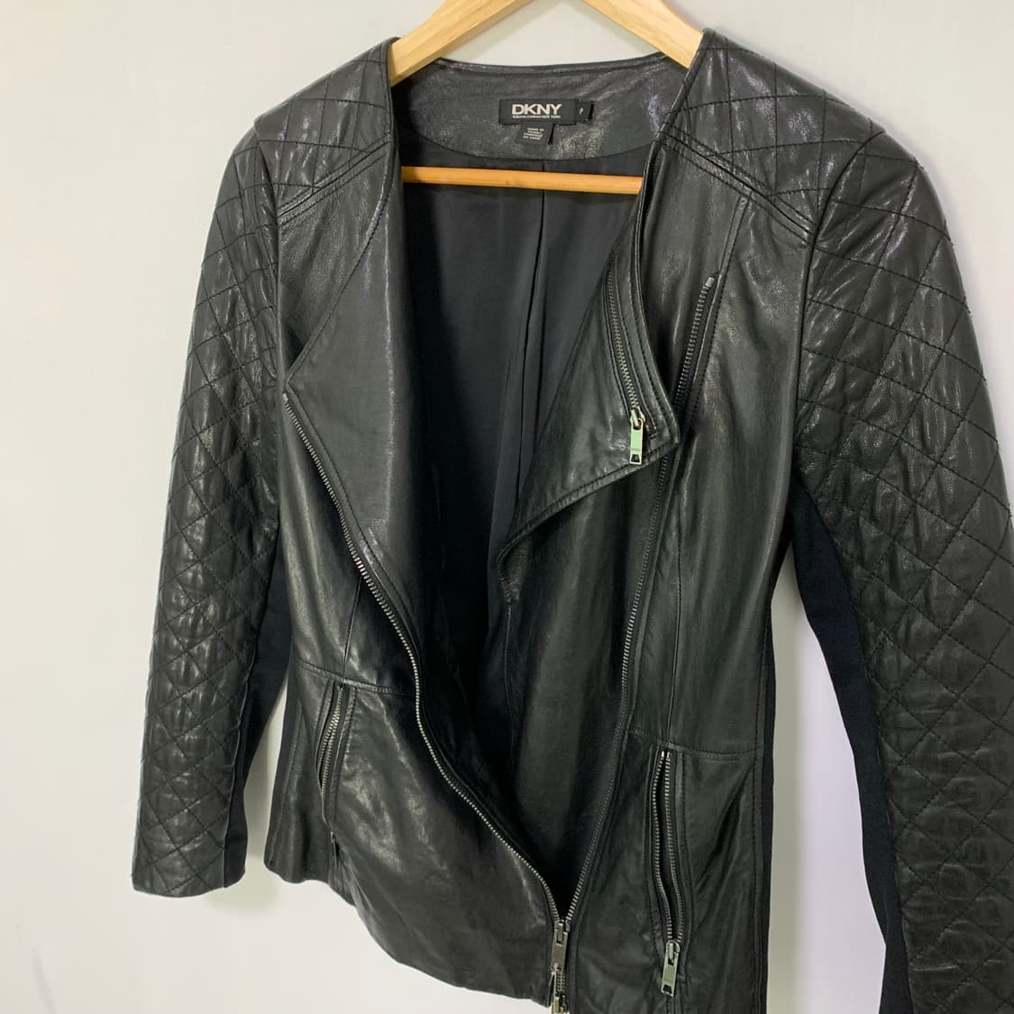 DKNY 00s 퀼팅 양가죽 비대칭사선투웨이지퍼 라이더자켓 블랙 도나카란 상품이미지5