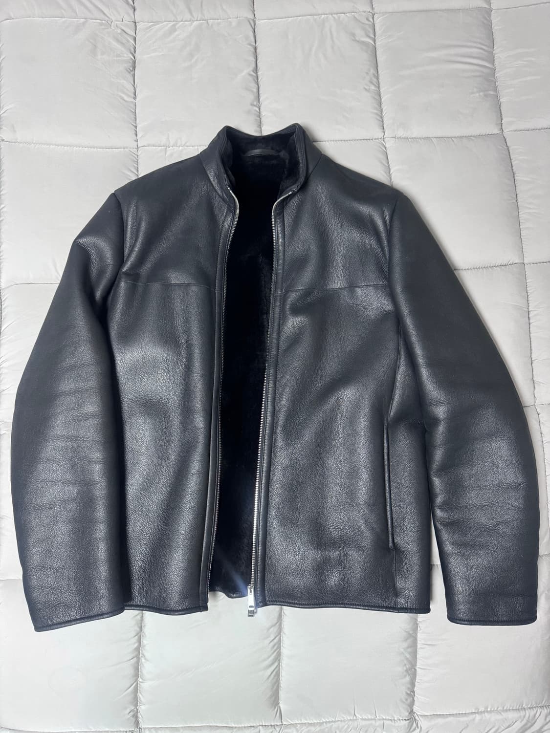 띠어리 토빈 양가죽 무스탕 M 상품이미지1