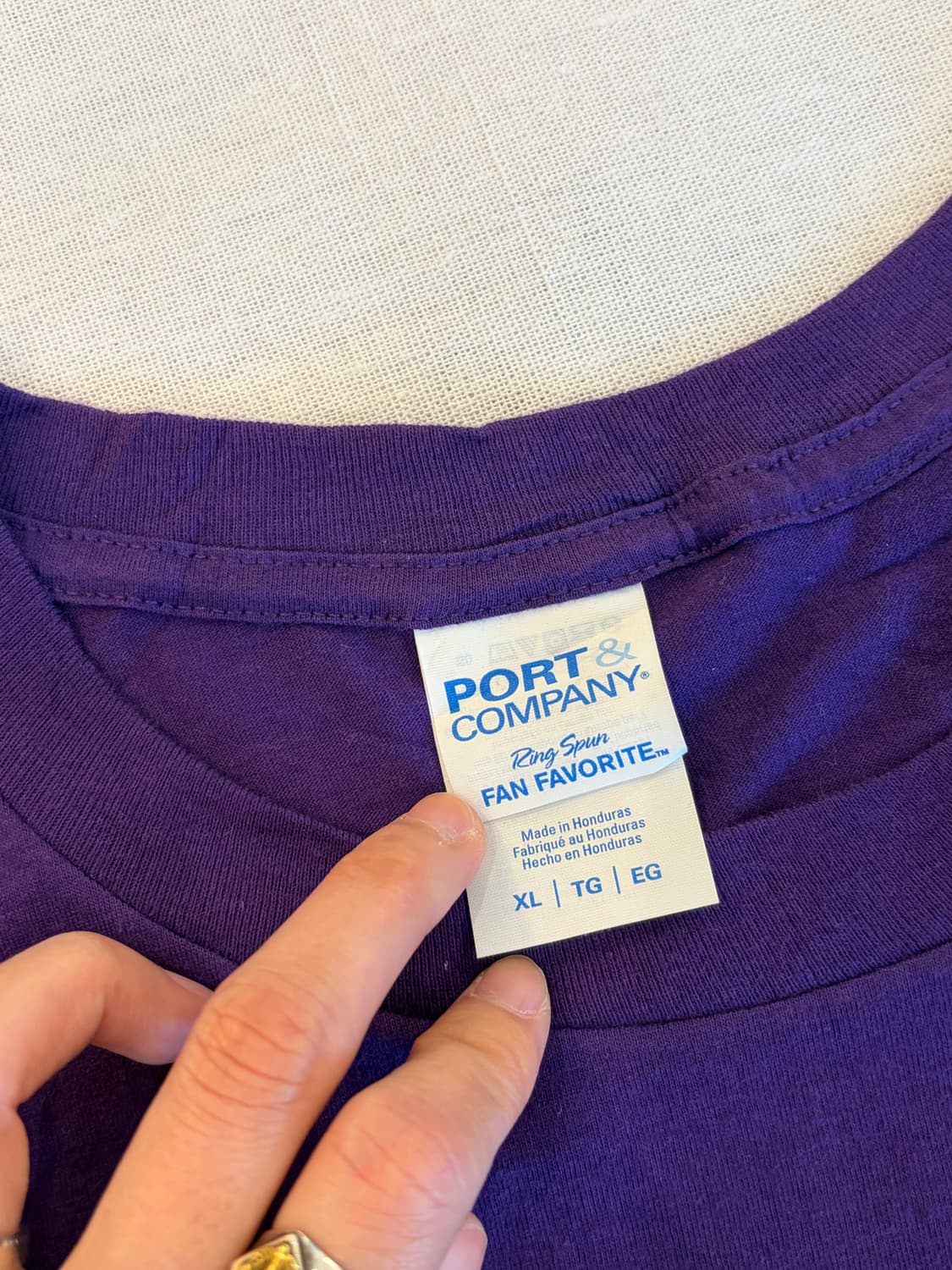 포트앤컴퍼니 퍼플 레츠고 브랜든 프린팅 반팔티 (XL) 상품이미지2