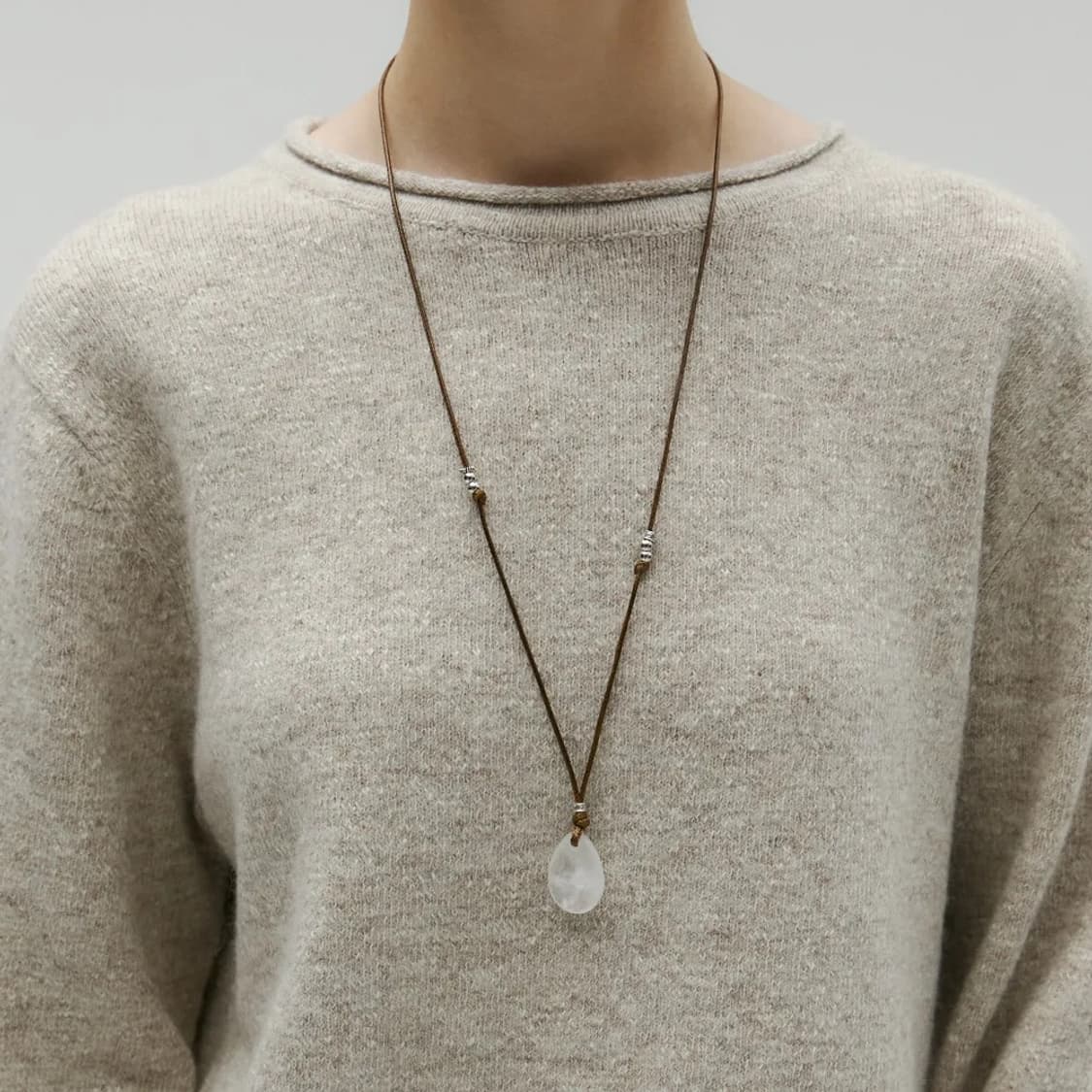 솔티페블 clear stone necklace 클리어 스톤 목걸이 상품이미지1