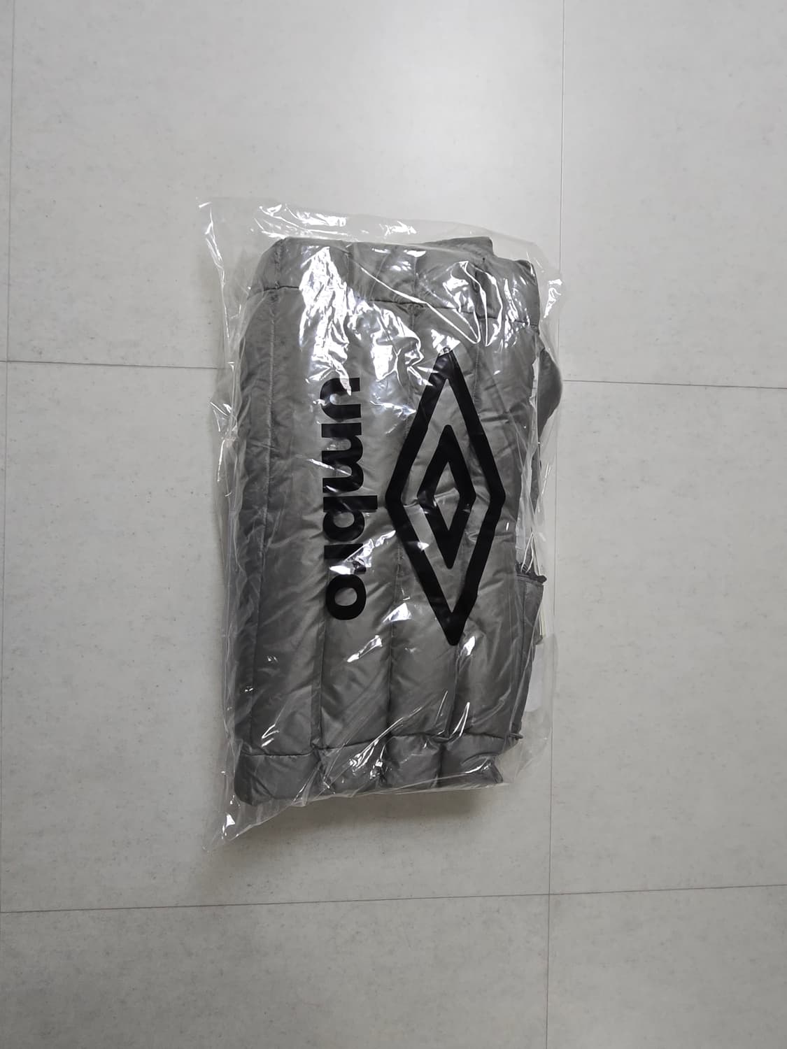 엄브로 경량패딩(95) 새상품 상품이미지2