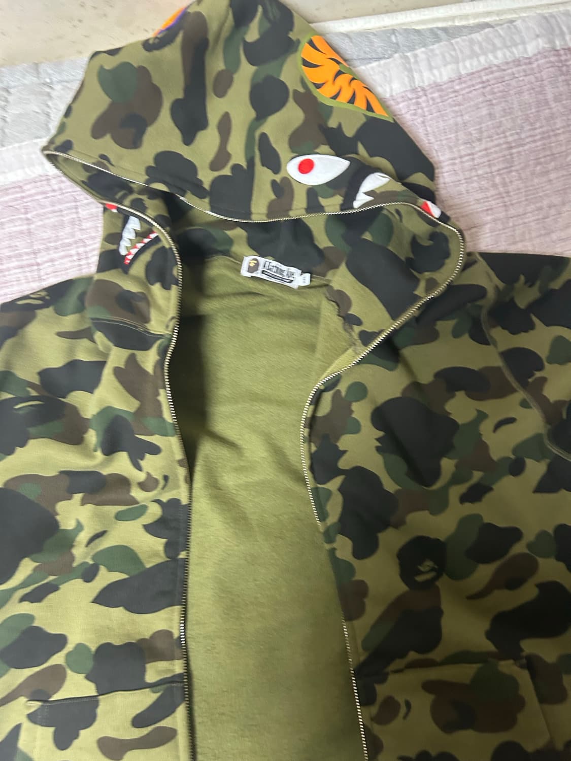 베이프 퍼스트 카모 샤크 풀 후드집업 상품이미지2