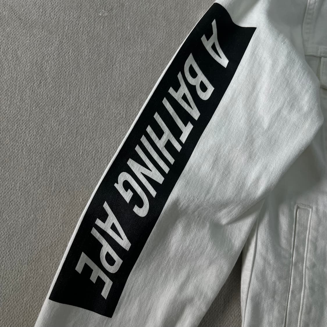 95 베이프 화이트 데님 사이드 라인 자켓  상품이미지6