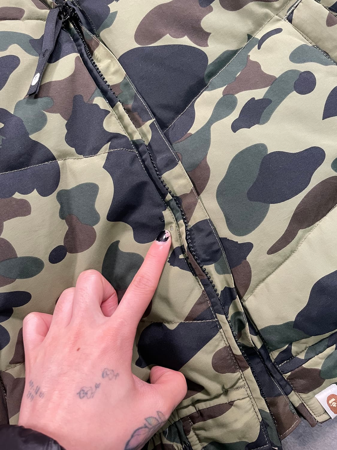 베이프 녹계 카모 패딩 상품이미지4