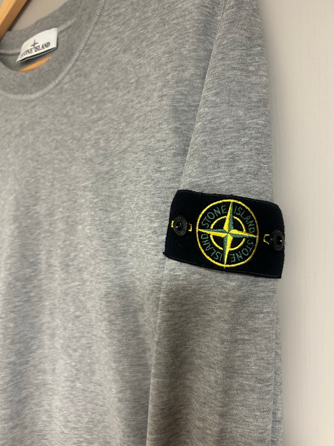 스톤아일랜드 맨투맨 L 상품이미지1