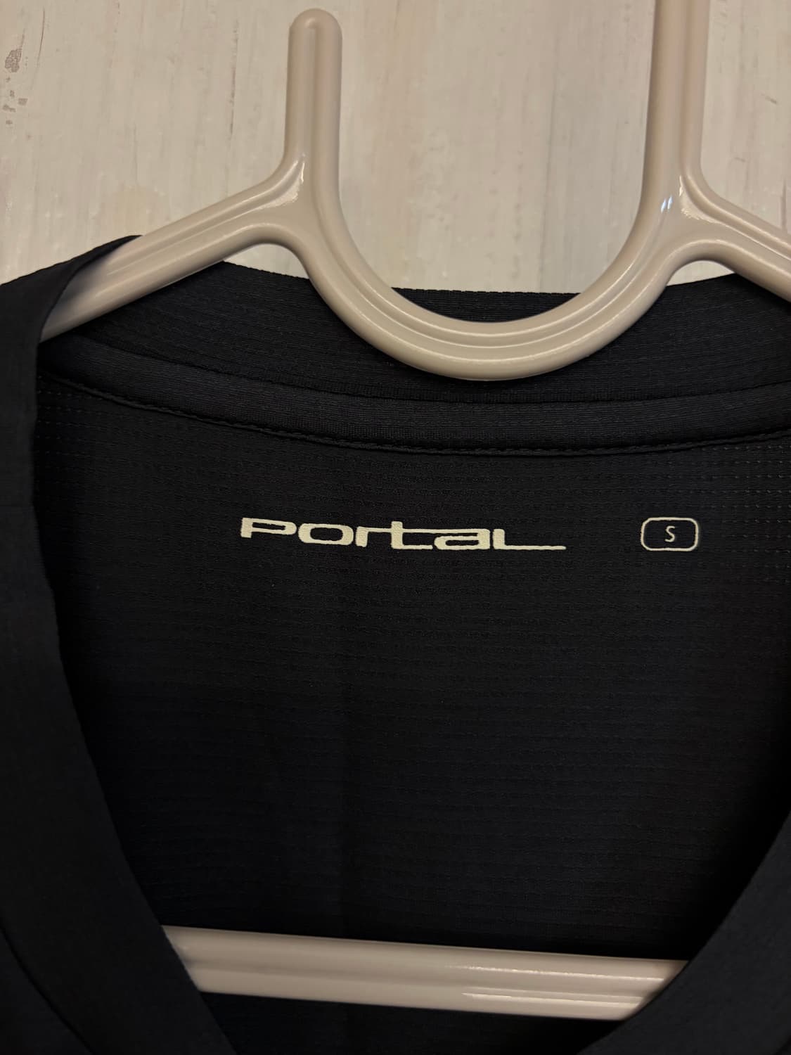 Portal 포탈 러닝 래터럴 피크 반팔 S사이즈 블랙뷰티 상품이미지2