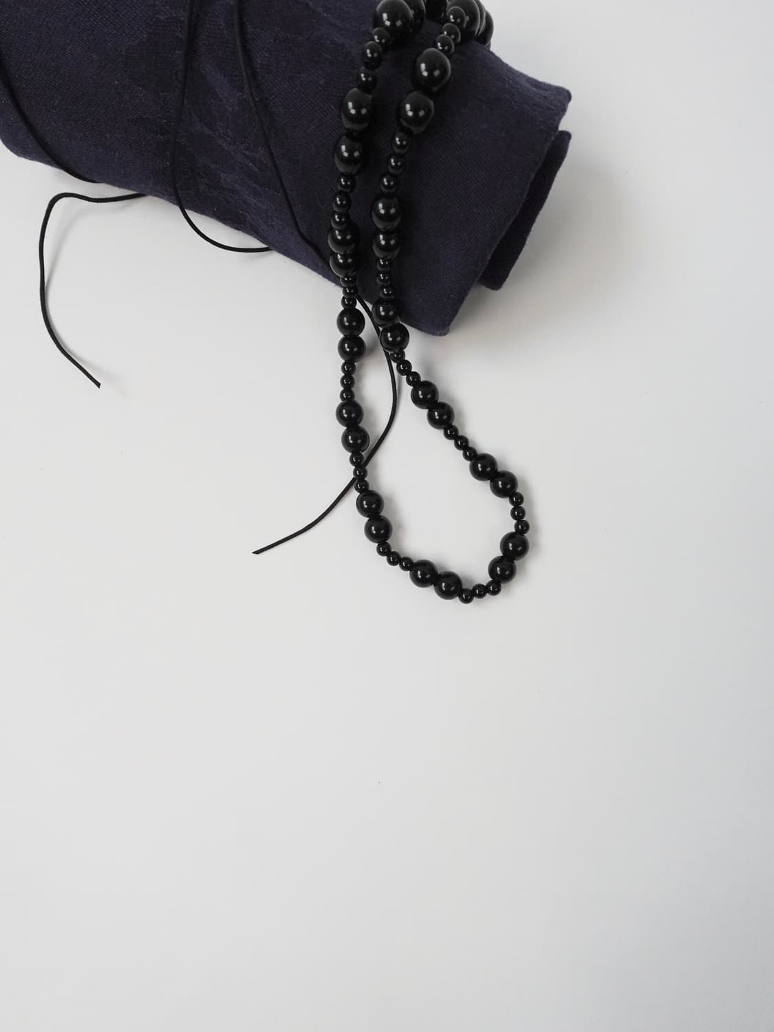 BLACK GRAPE NECKLACE 상품이미지2