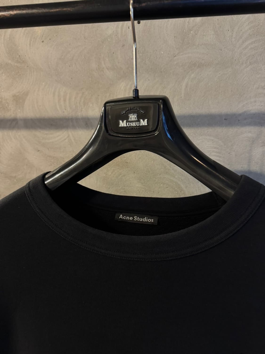 아크네 스튜디오 맨투맨 105 상품이미지2